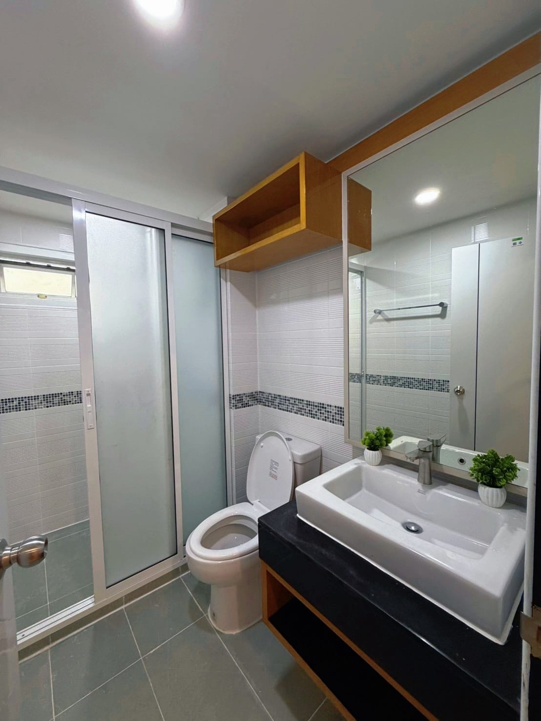 1-Bedroom Condominium for Sale in Phuket Town — interior view