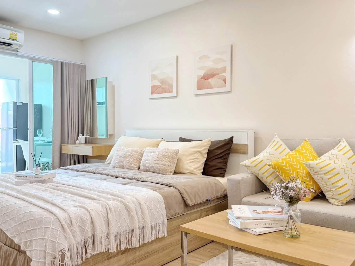 1-Bedroom Condominium for Sale in Phuket Town — interior view