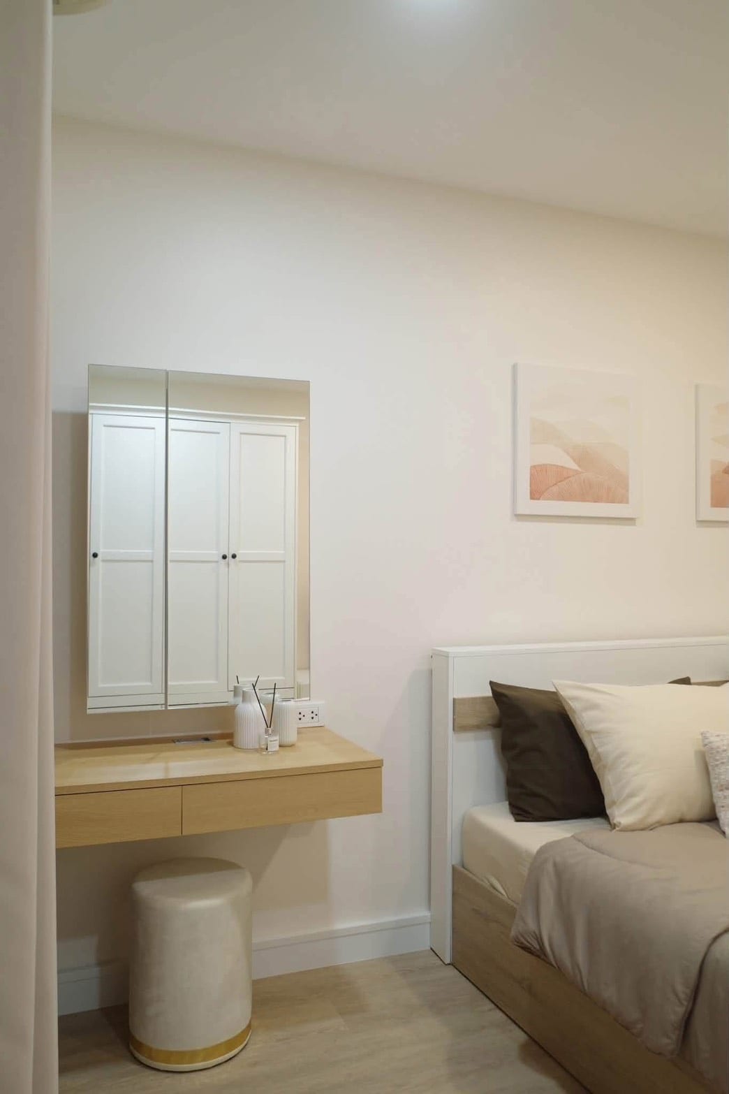 1-Bedroom Condominium for Sale in Phuket Town — interior view
