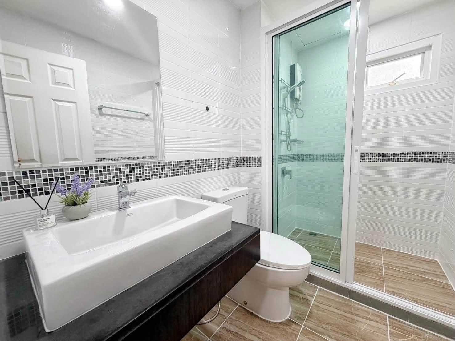 1-Bedroom Condominium for Sale in Phuket Town — interior view