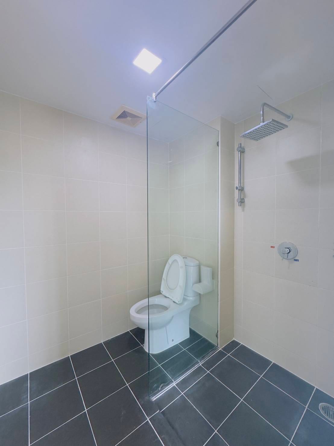 1-Bedroom Condominium for Sale in Phuket Town — exterior view