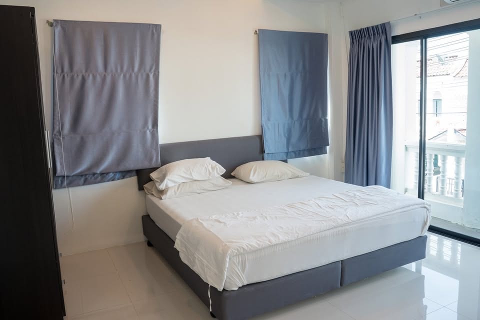 Two-Storey Townhouse, 200 sq.m — Sino Village, Phuket Town 7