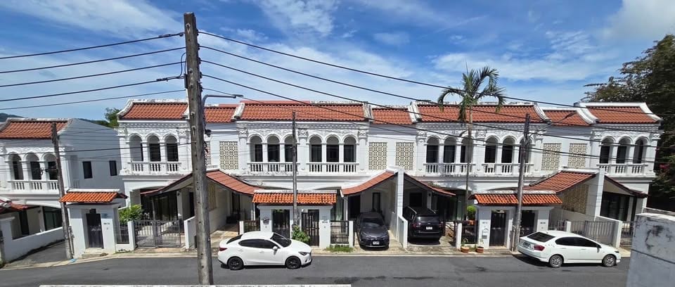 Sino-Style Townhouse — Sino Village, Phuket Town 3