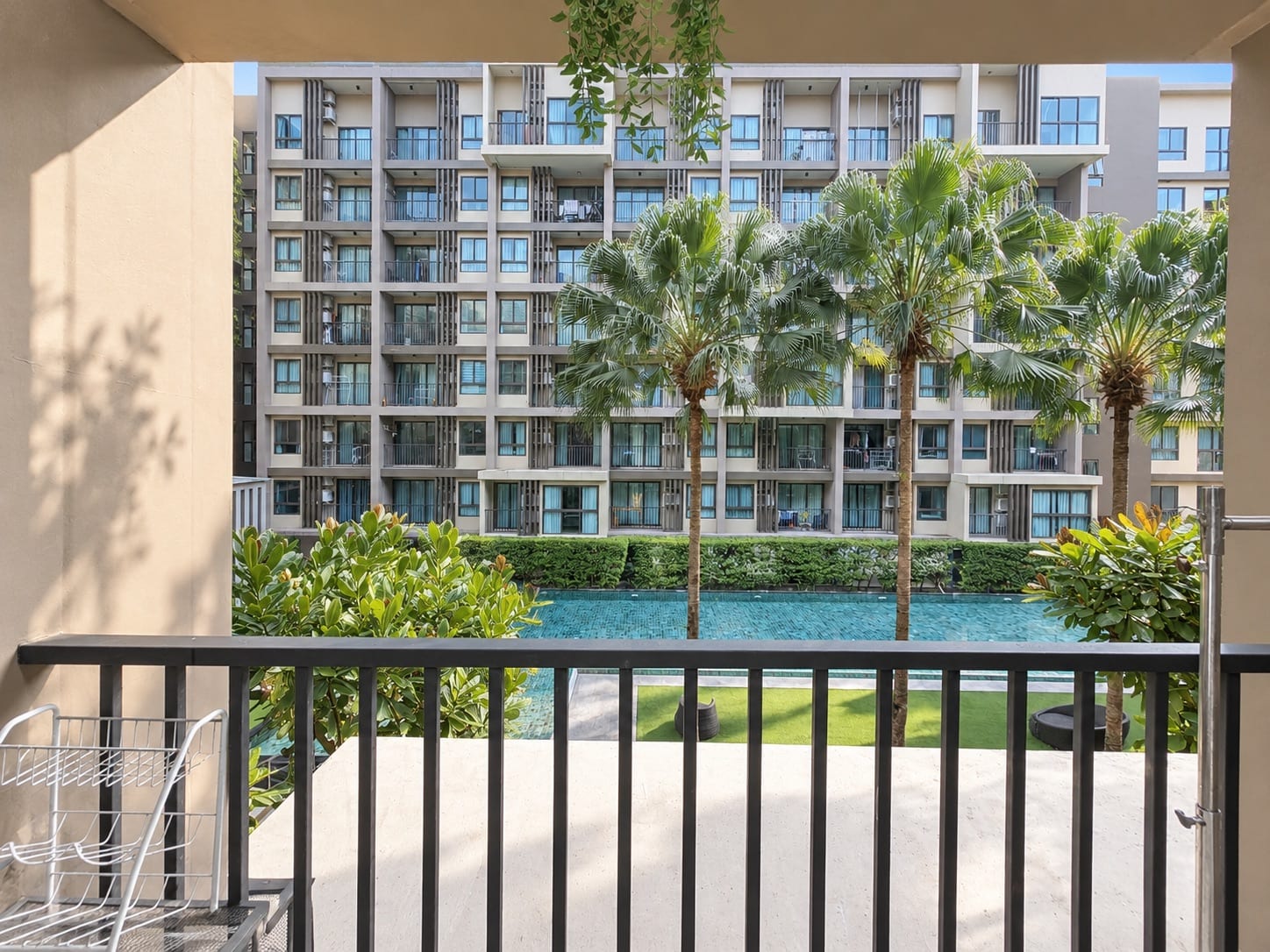 1-Bedroom Condominium for Sale in Phuket Town — exterior view
