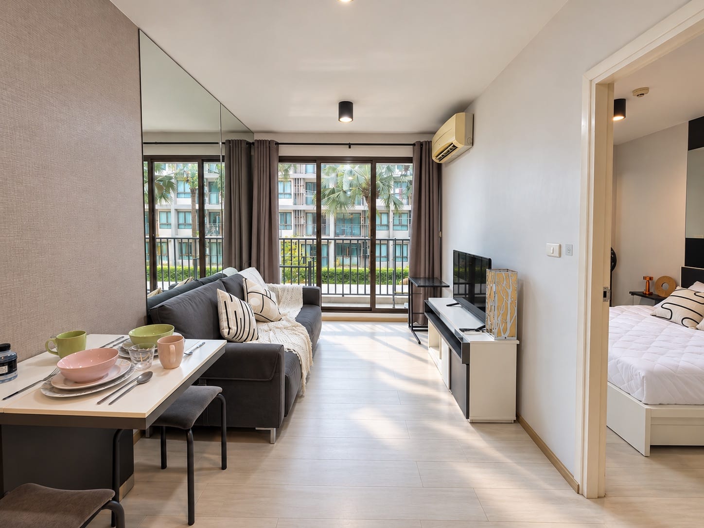 1-Bedroom Condominium for Sale in Phuket Town — interior view