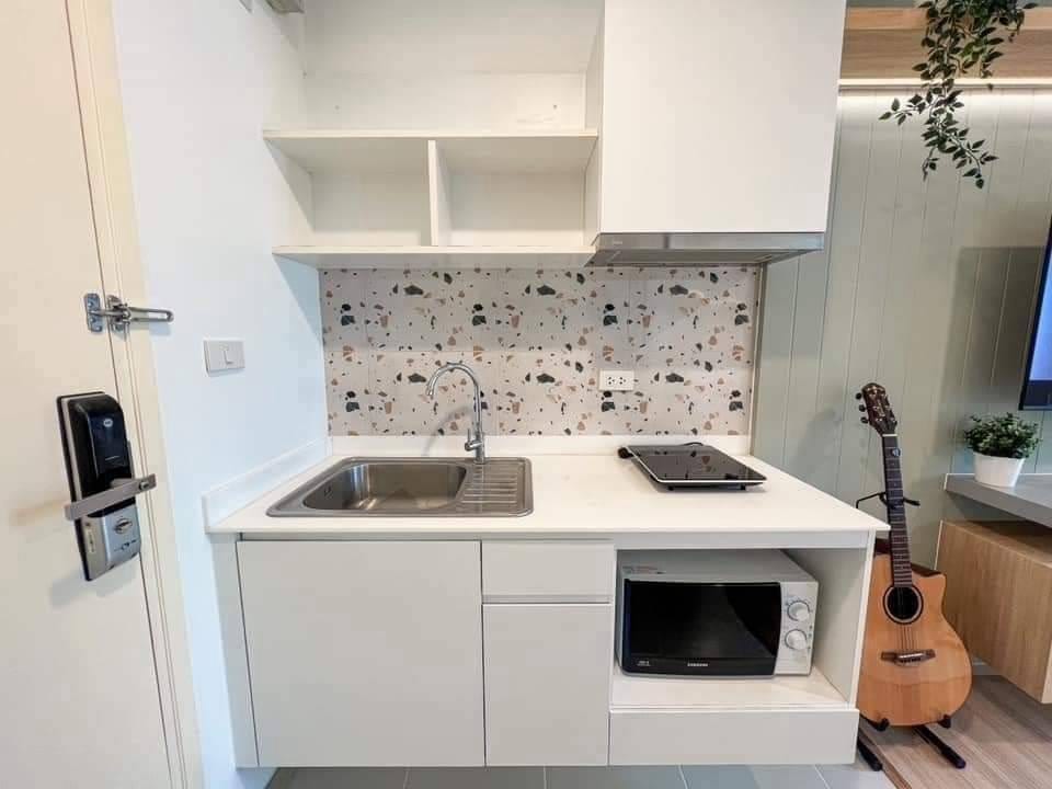 1-Bedroom Condominium for Sale in Phuket Town — interior view