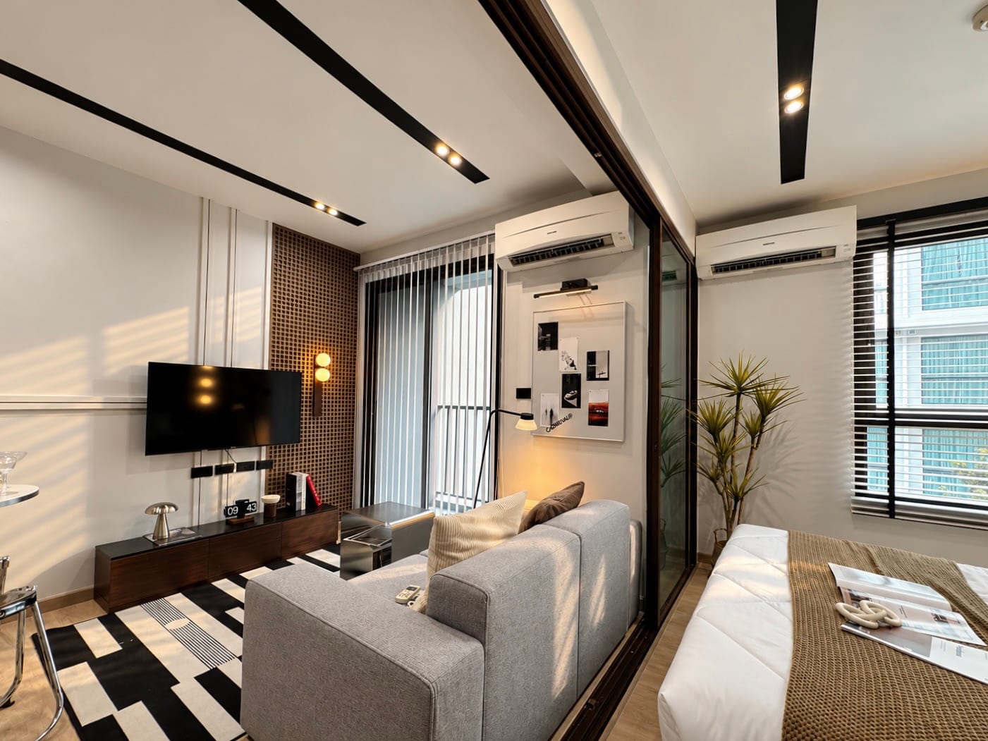 1-Bedroom Condominium for Sale in Phuket Town — interior view