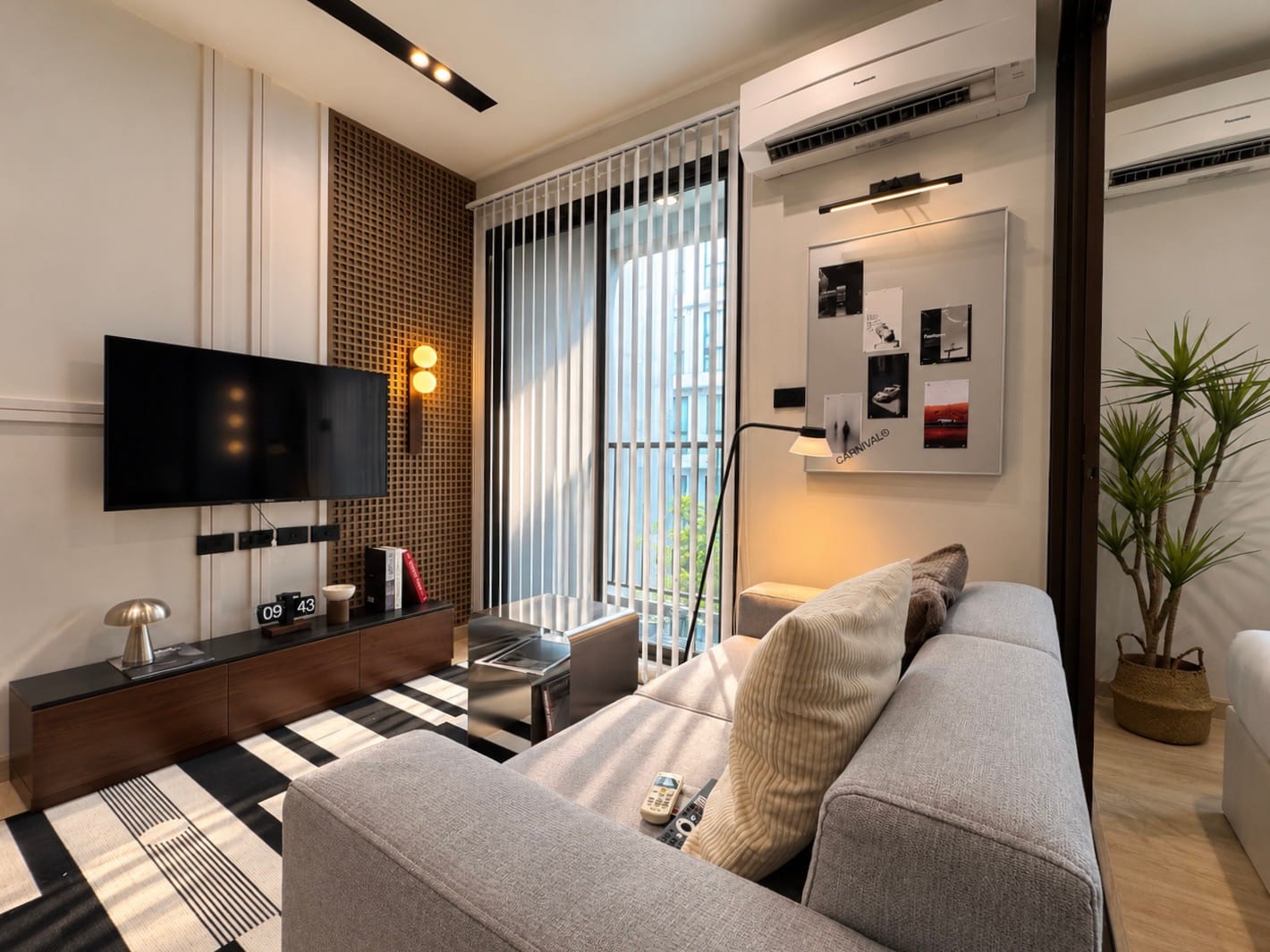 1-Bedroom Condominium for Sale in Phuket Town — interior view