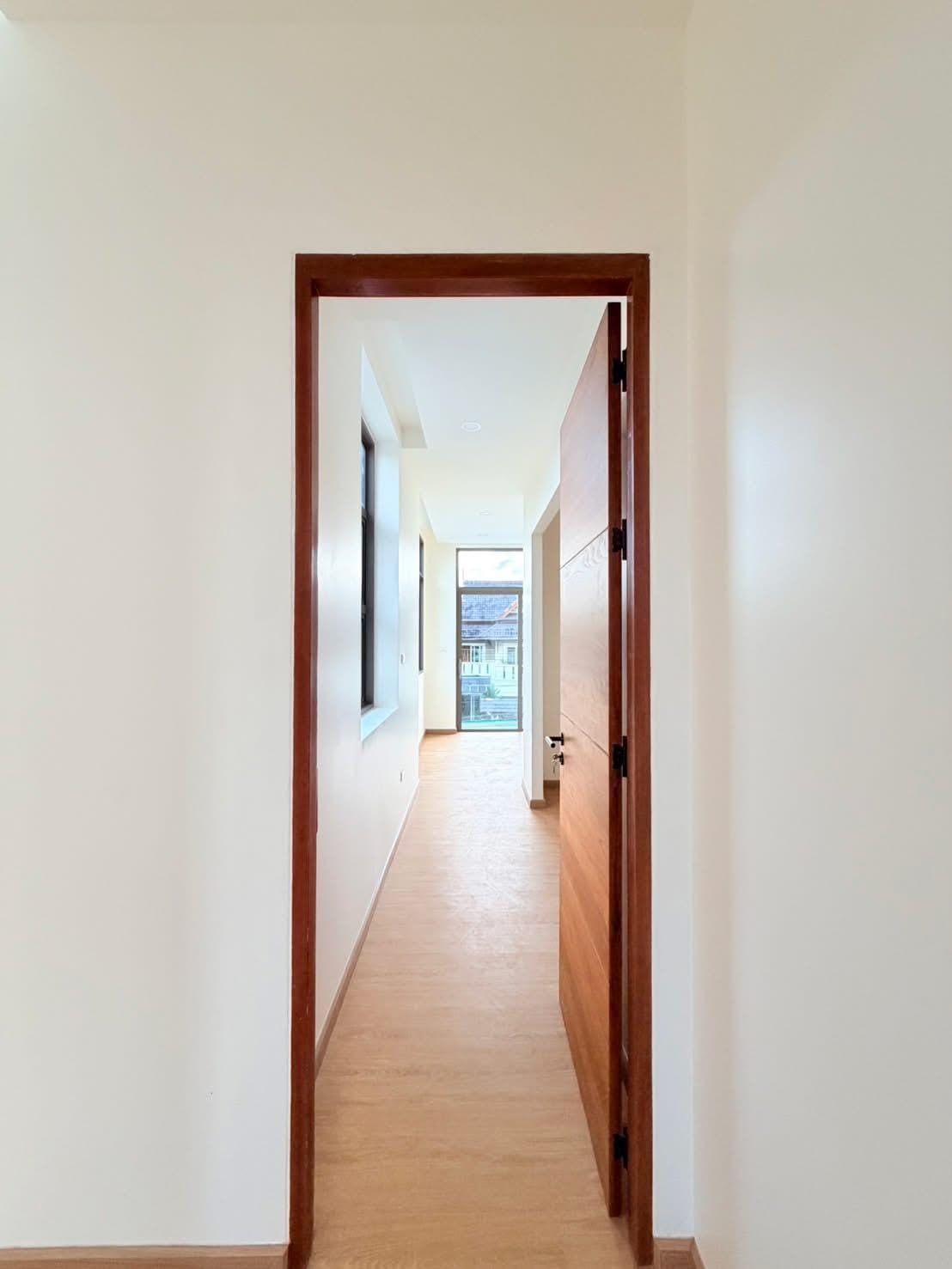 Brand-New 3-Storey Sky-Deck Pool Villa — Chalong 14