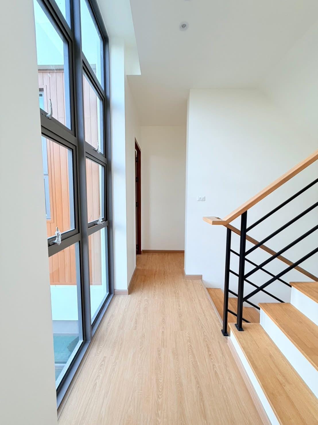 Brand-New 3-Storey Sky-Deck Pool Villa — Chalong 16