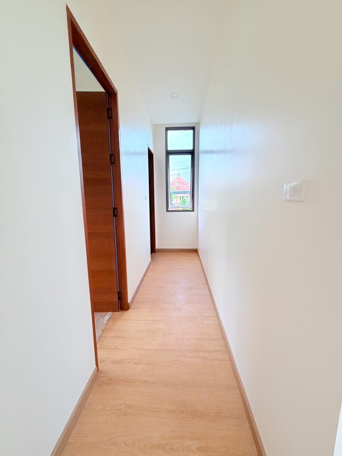 Brand-New 3-Storey Sky-Deck Pool Villa — Chalong 23