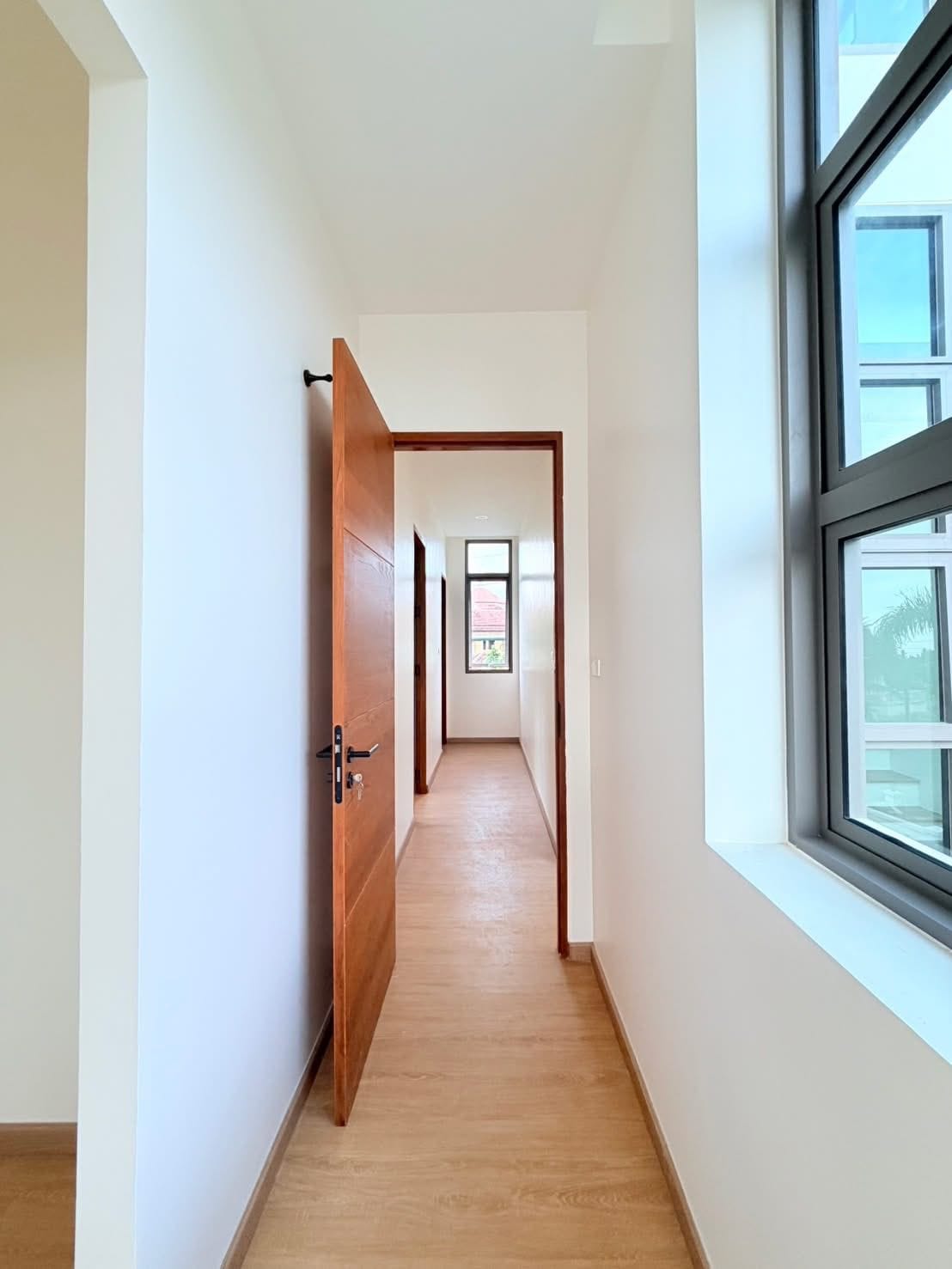 Brand-New 3-Storey Sky-Deck Pool Villa — Chalong 24