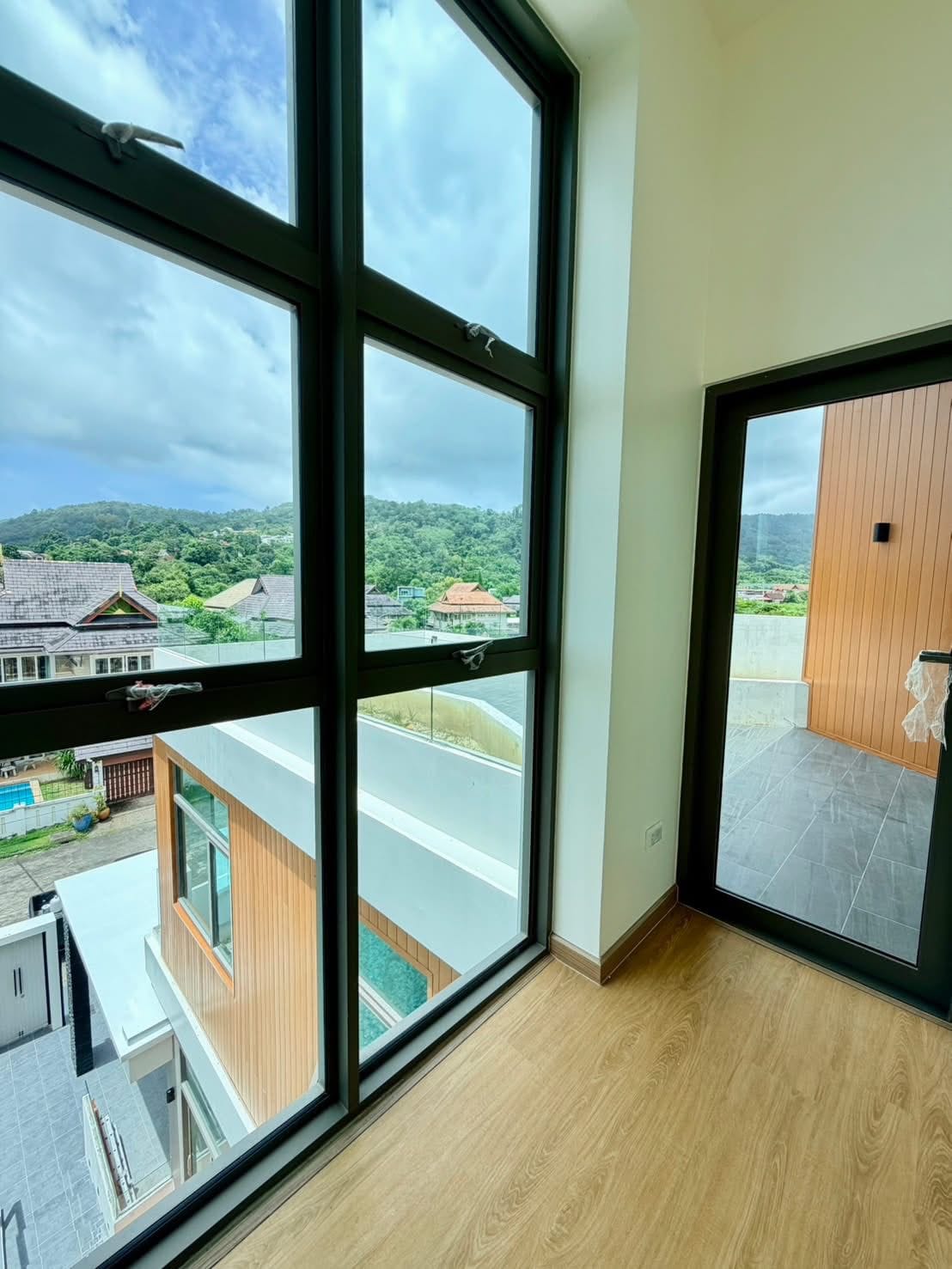 Brand-New 3-Storey Sky-Deck Pool Villa — Chalong 28