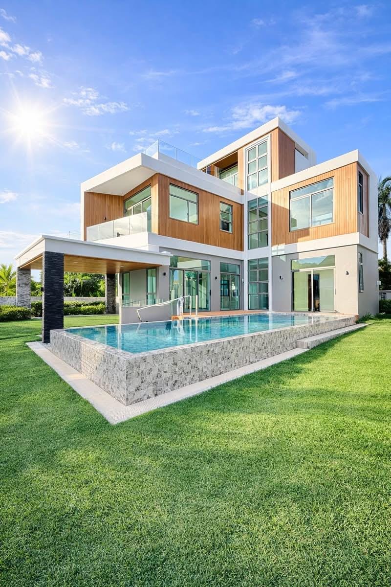 Brand-New 3-Storey Sky-Deck Pool Villa — Chalong 3
