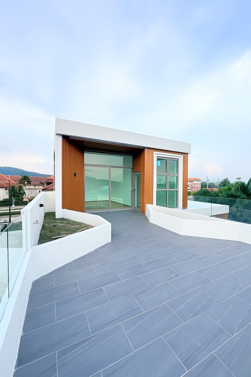 Brand-New 3-Storey Sky-Deck Pool Villa — Chalong 31