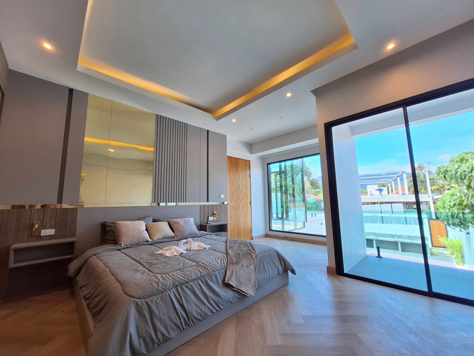 Hot Deal — Private Pool Villa, Rawai 21