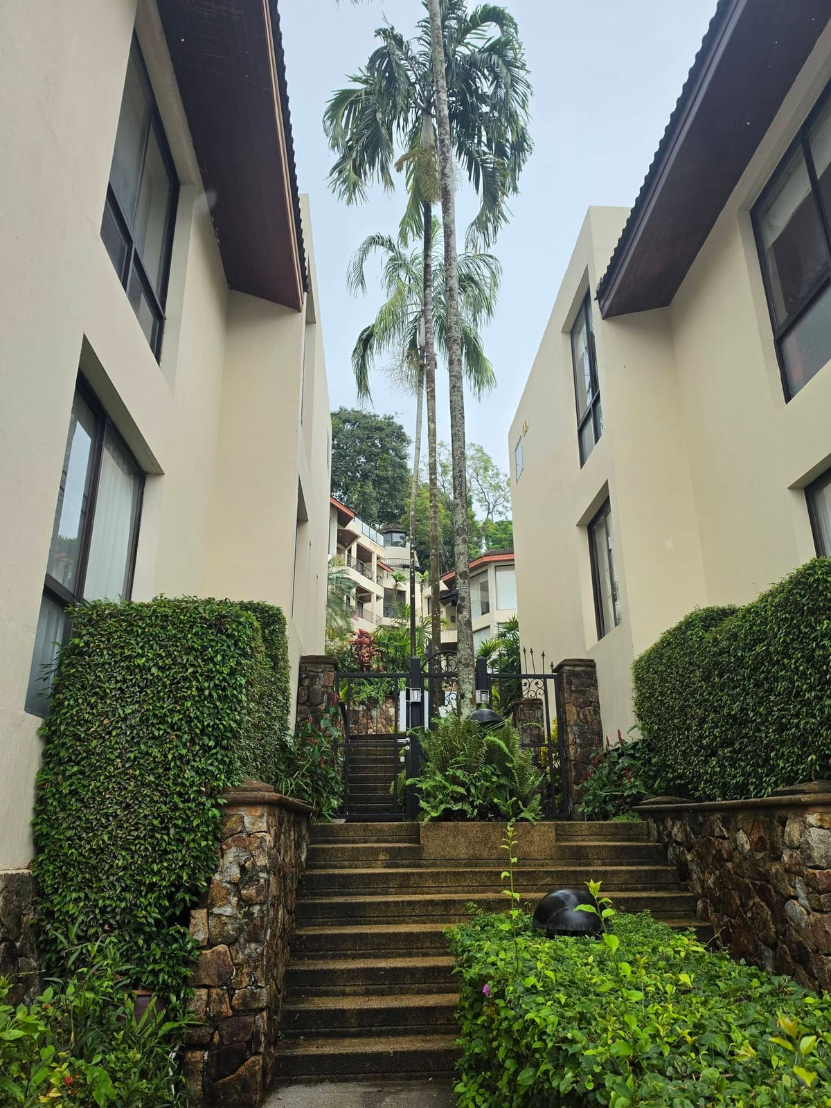2-Bedroom Condo for Rent in Rawai, Phuket — exterior view