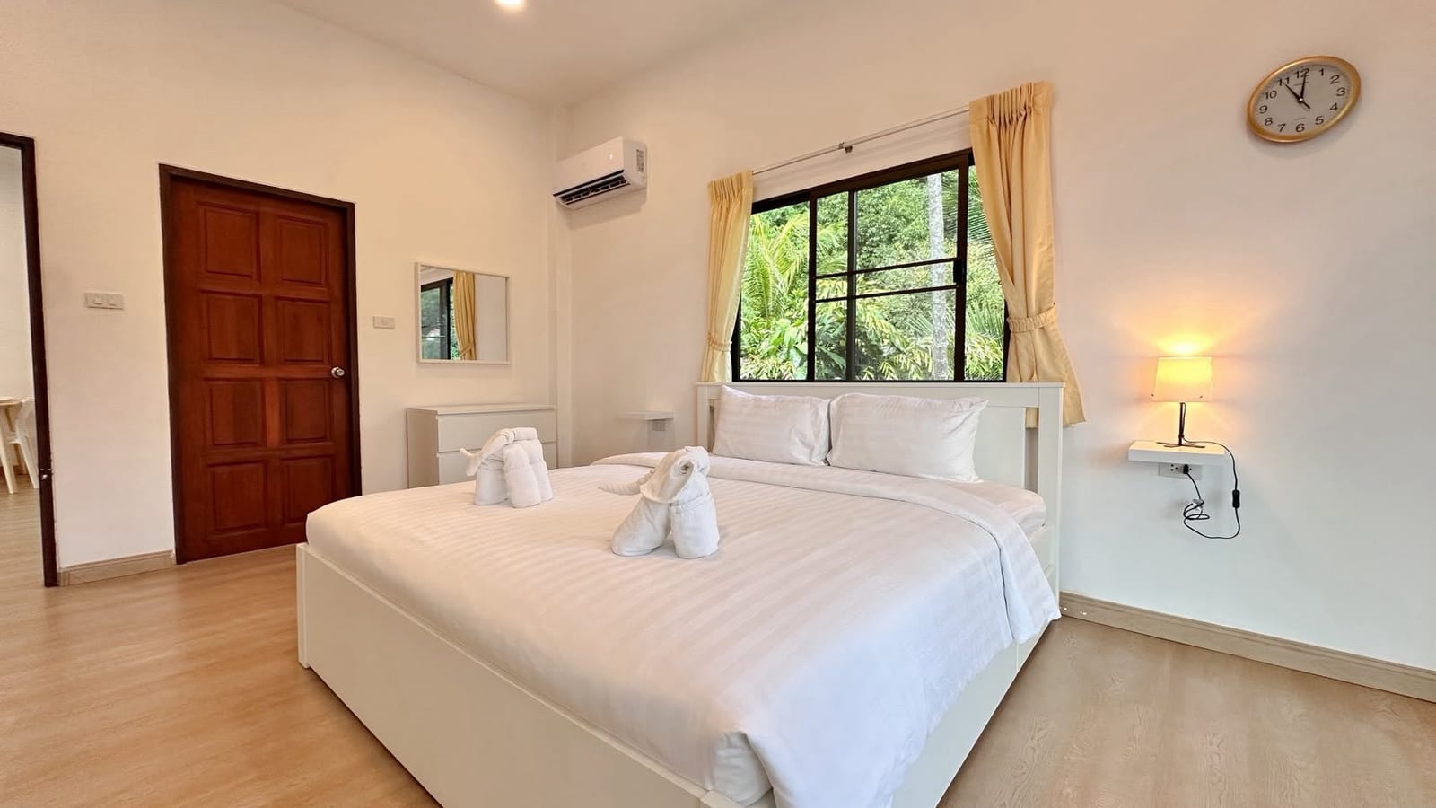 84 sq.m Pet-Friendly Apartment with Sea-View Balcony — Rawai 15
