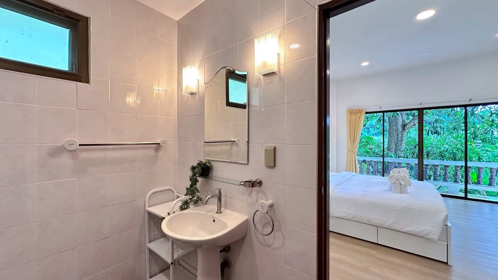 84 sq.m Pet-Friendly Apartment with Sea-View Balcony — Rawai 9