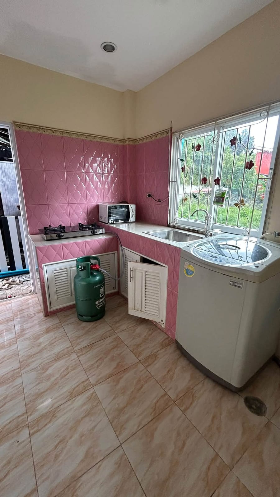 2-Bedroom House for Rent in Rawai, Phuket — interior view