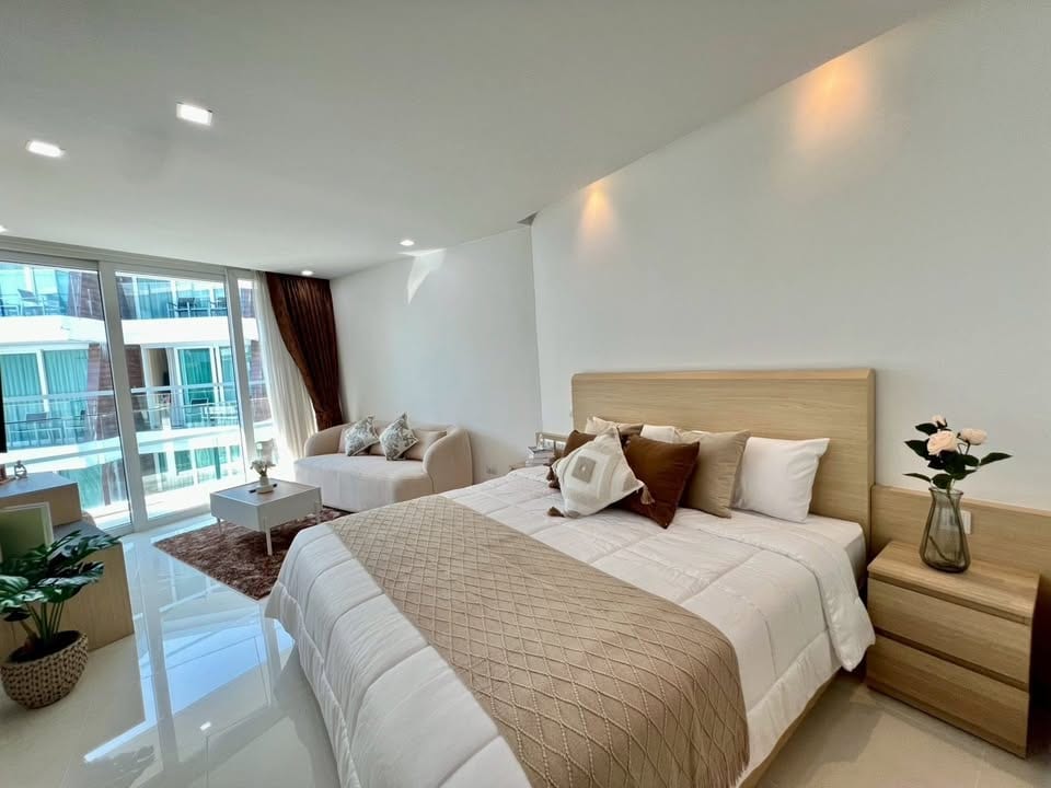 1-Bedroom Condominium for Sale in Rawai, Phuket — interior view