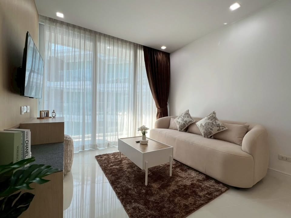 1-Bedroom Condominium for Sale in Rawai, Phuket — interior view