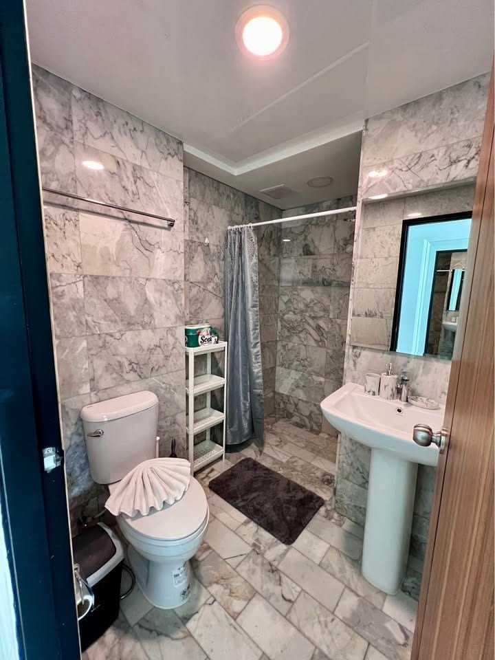 Top-Floor Corner Apartment — Rawai Beach Condominium 10