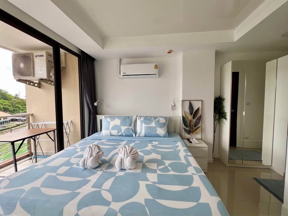 Top-Floor Corner Apartment — Rawai Beach Condominium 6