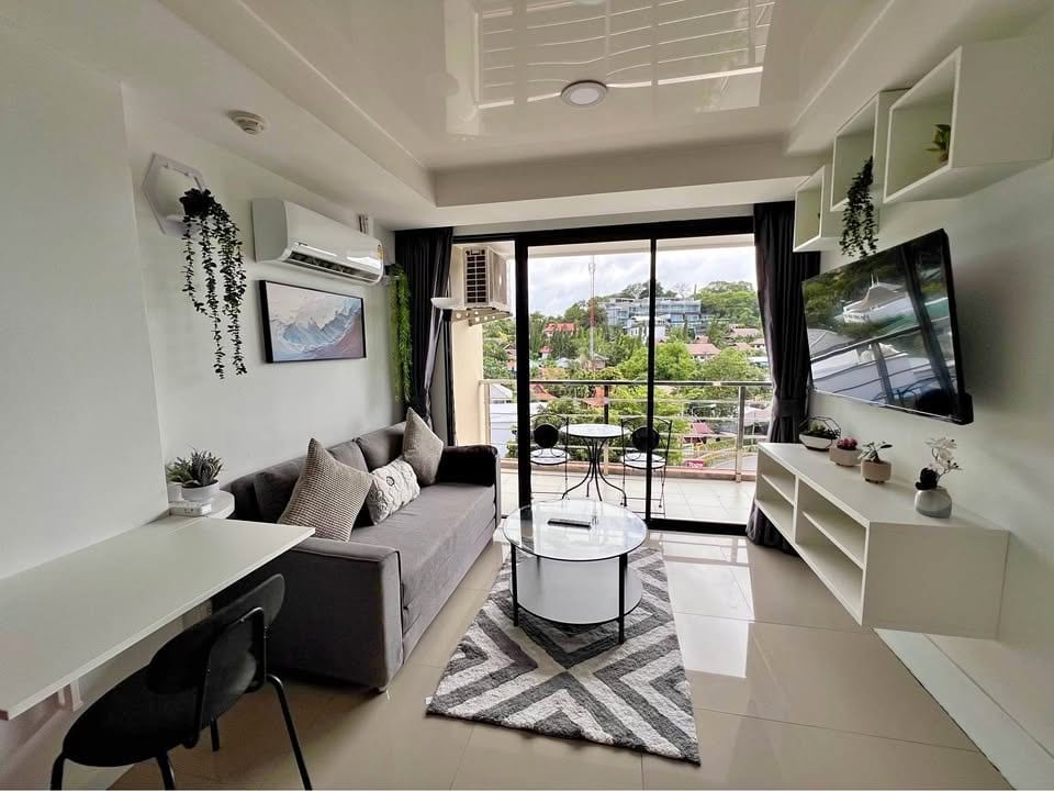 Top-Floor Corner Apartment — Rawai Beach Condominium 8