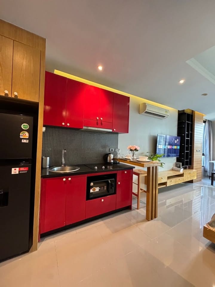 Tenanted 1-Bedroom Apartment near Nai Harn — Rawai 10
