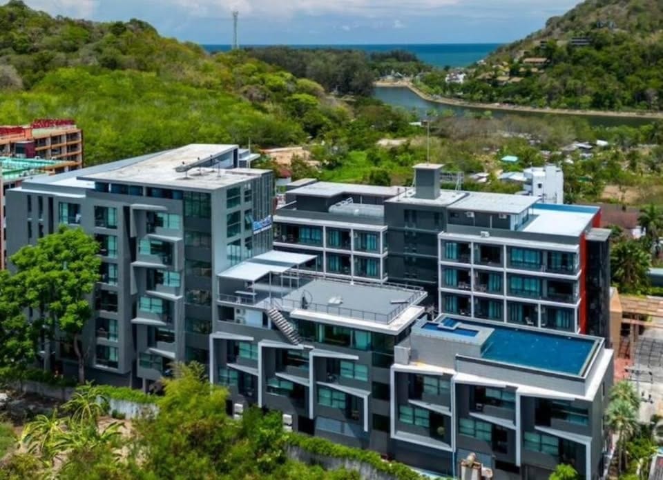 Tenanted 1-Bedroom Apartment near Nai Harn — Rawai 3