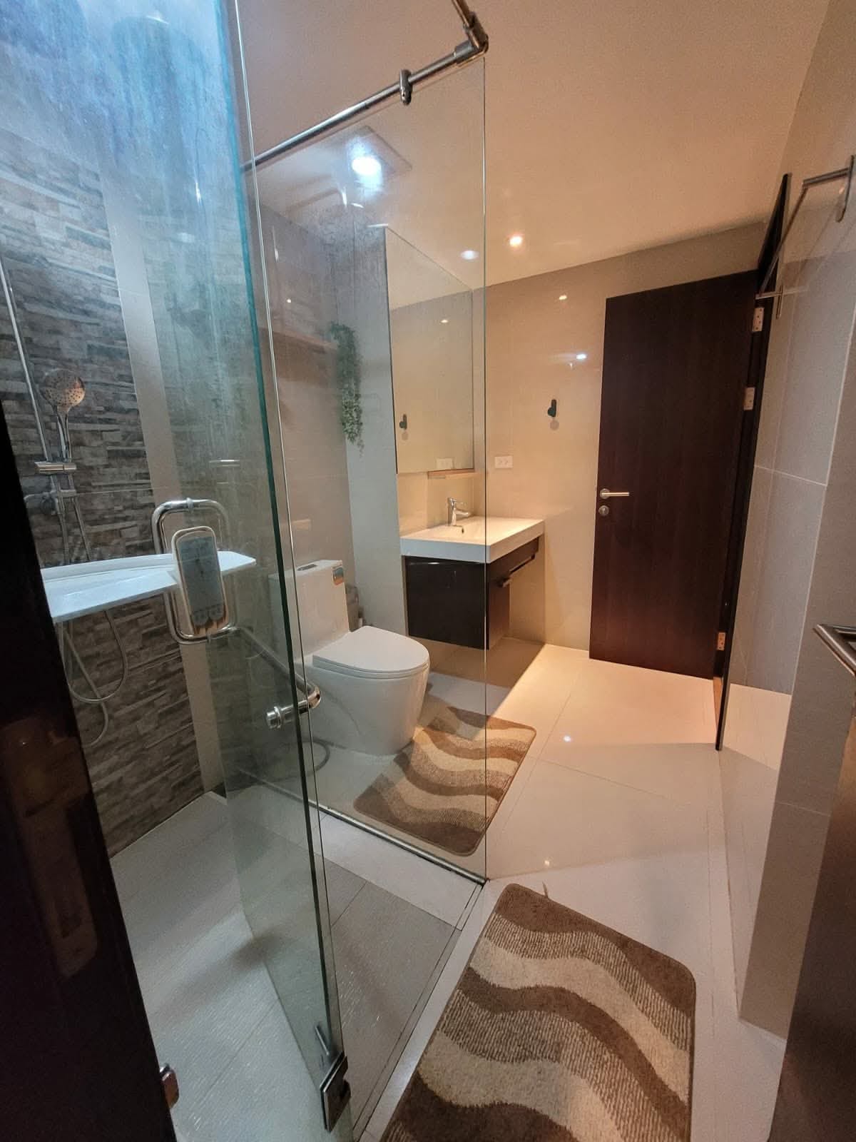 Ground-Floor 2-Bedroom Apartment — Rawai 5