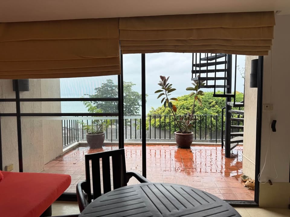 Sea-View Apartment on the Beachfront — Andaman Cove, Rawai 11