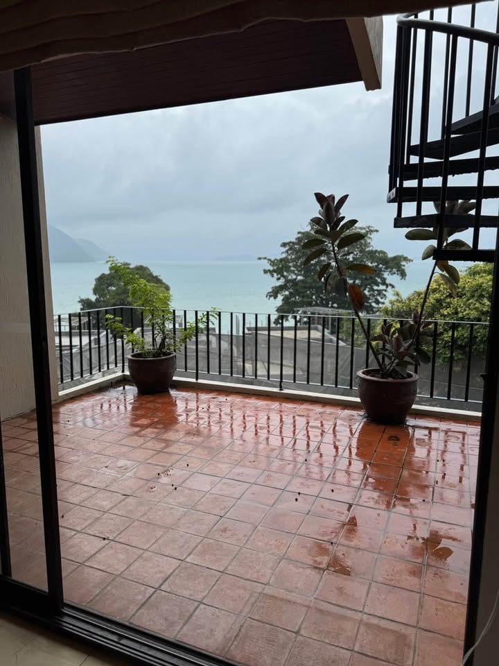 Sea-View Apartment on the Beachfront — Andaman Cove, Rawai 9