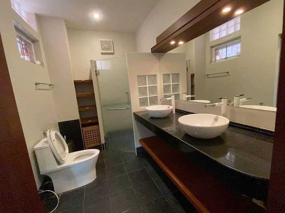 3-Bedroom Villa for Rent in Rawai, Phuket — interior view