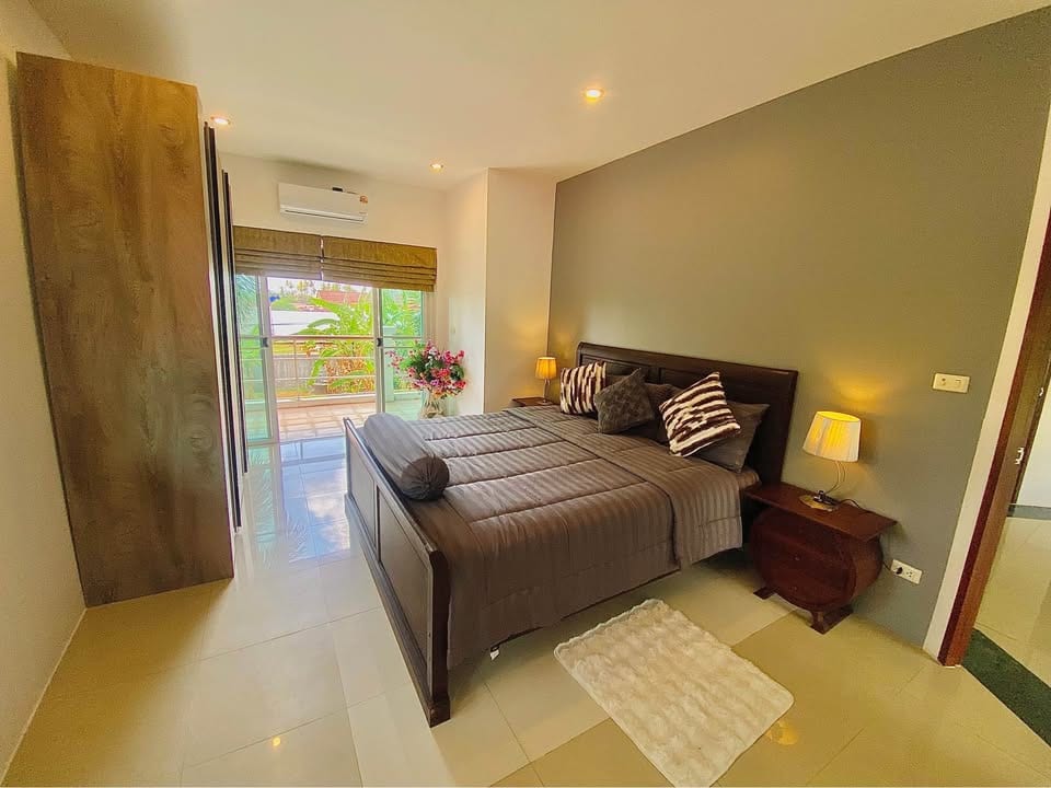 3-Bedroom Villa for Rent in Rawai, Phuket — interior view
