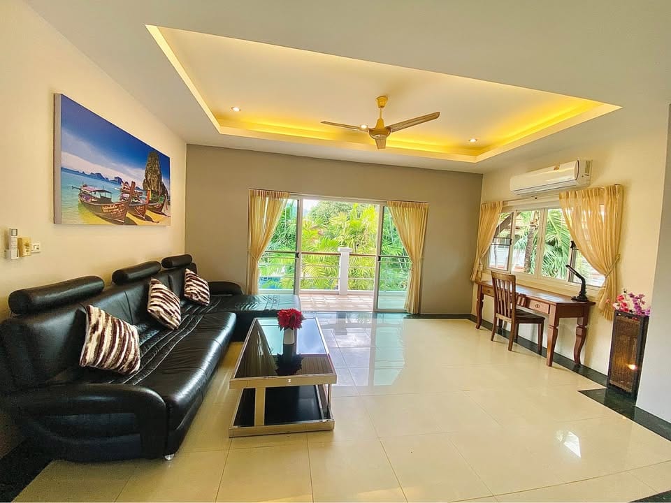 3-Bedroom Villa for Rent in Rawai, Phuket — interior view
