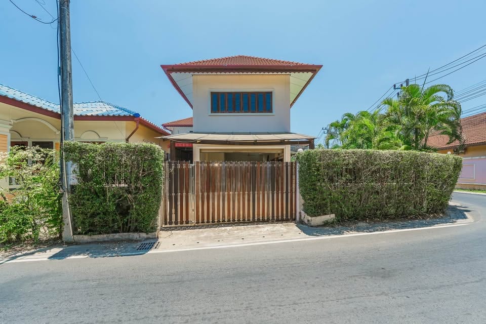 Two Houses Sharing a Pool — Soi Kokyang, Rawai 12