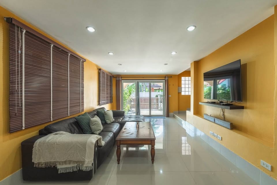 Two Houses Sharing a Pool — Soi Kokyang, Rawai 7