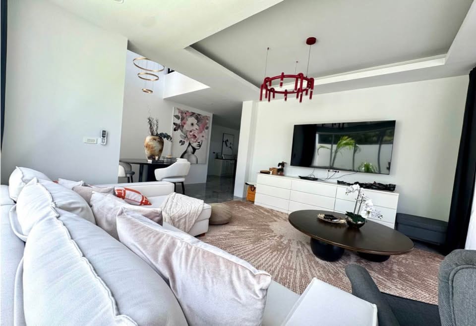 Spacious Mountain-View Residence — Saiyuan, Rawai