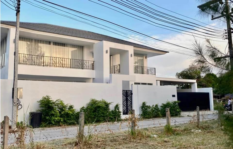 Spacious Mountain-View Residence — Saiyuan, Rawai