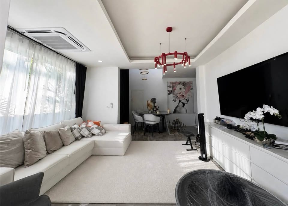 Spacious Mountain-View Residence — Saiyuan, Rawai