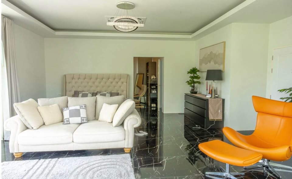 Spacious Mountain-View Residence — Saiyuan, Rawai