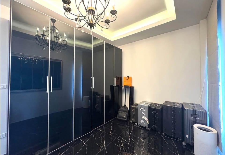 Spacious Mountain-View Residence — Saiyuan, Rawai