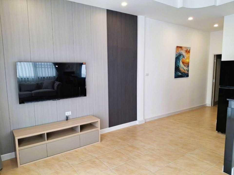 Renovated 1-Bedroom House with Communal Pool — Rawai 6