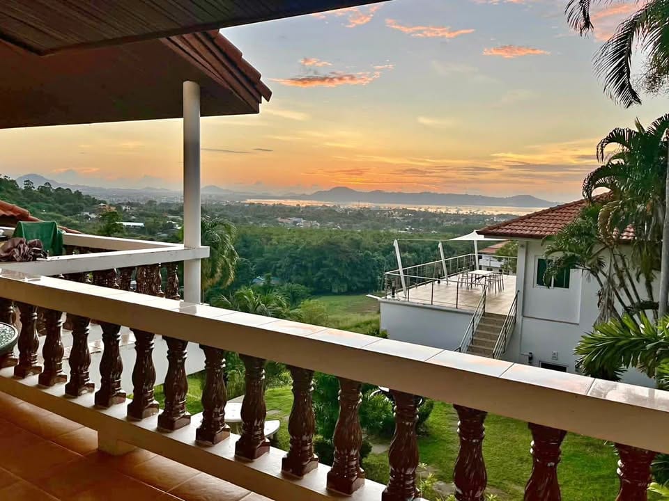 Three-Bedroom Hillside House with Sea and Valley Views — Rawai