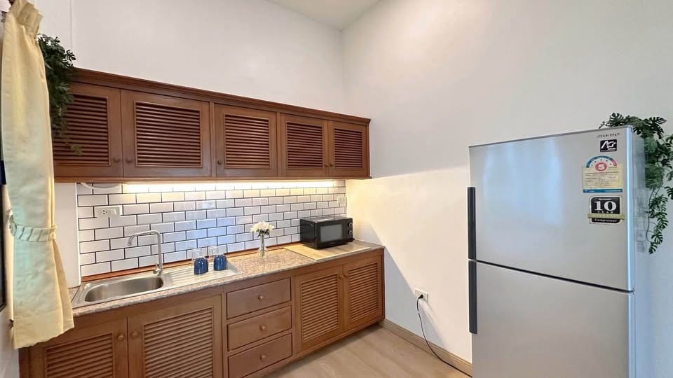 Three-Bedroom Hillside House with Sea and Valley Views — Rawai 6