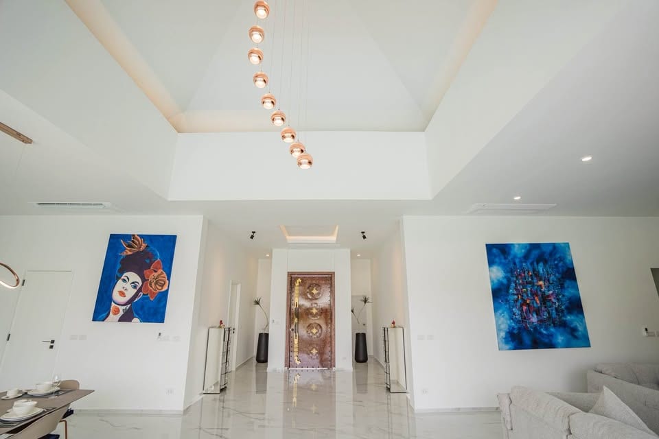5-Bedroom Villa for Rent in Rawai, Phuket — interior view