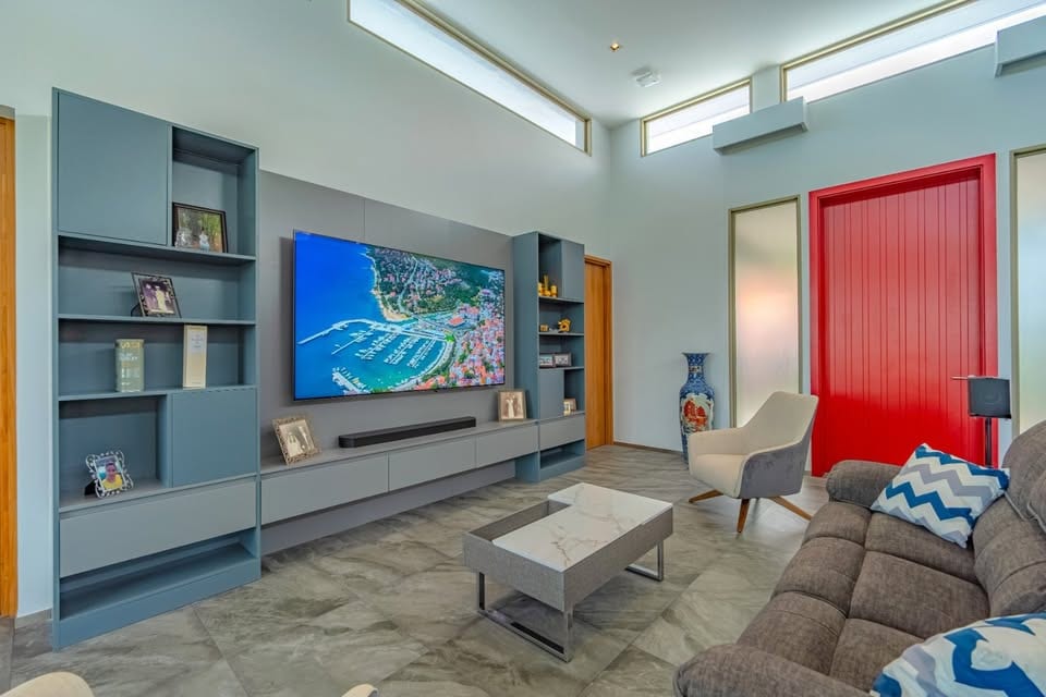 4-Bedroom Villa for Sale in Rawai, Phuket — pool view