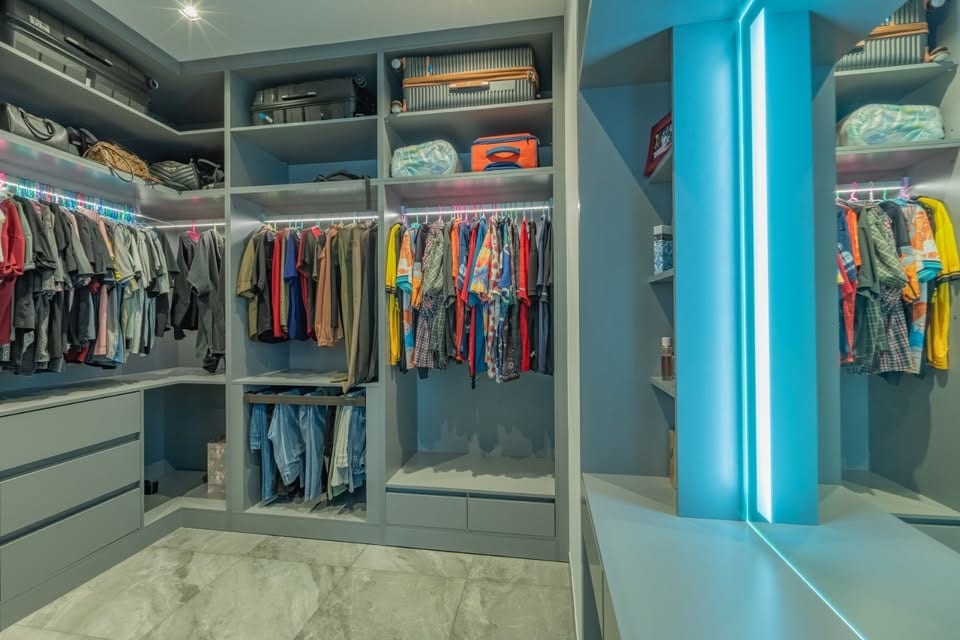 4-Bedroom Villa for Sale in Rawai, Phuket — pool view